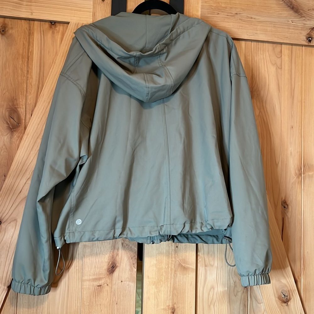 Zella Jacket - Picture 4 of 4
